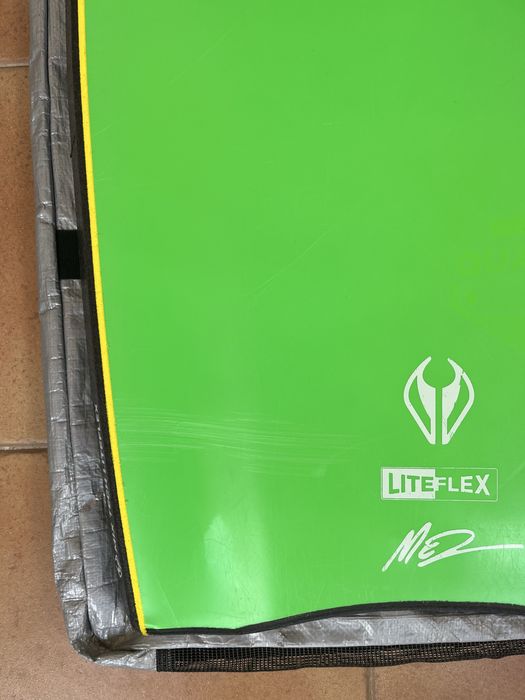 Prancha de Bodyboard com Capa