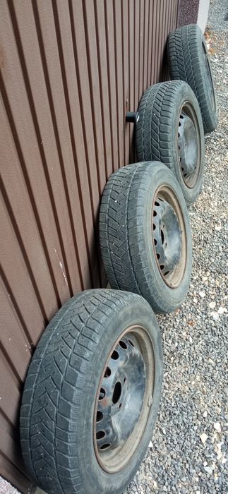 Koła felgi ET36 4x100 opony zimowe 175/65R 14