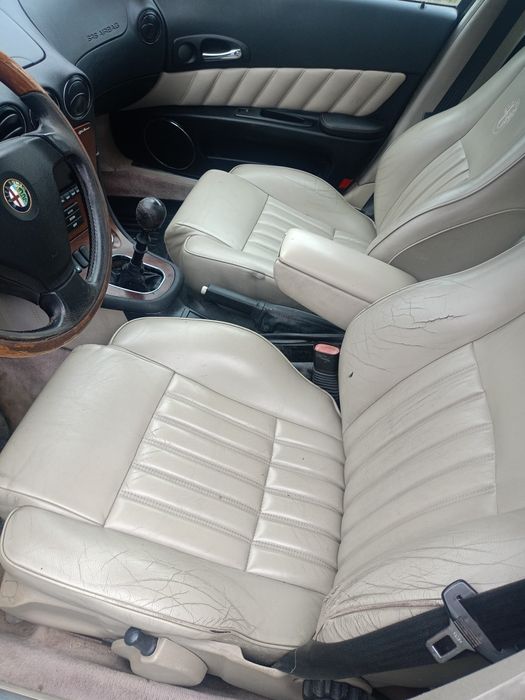 Розбираю Альфа Ромео 166 2.5 дизель на запчастини.