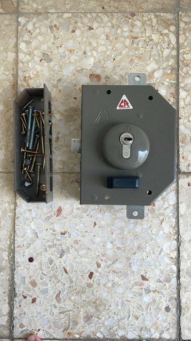 Fechadura CR 2250 PEN VR DTA