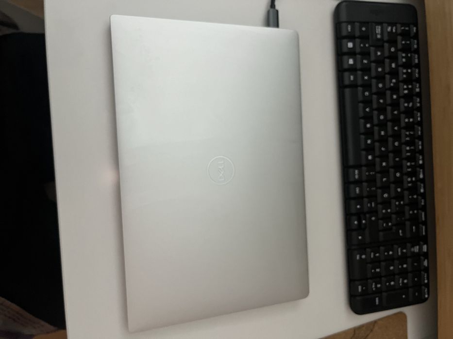 Dell XPS 13 9380 | RAM 16GB | i7-8565U | 512.1GB | Ubuntu 22.04.4 LTS64284592592769121