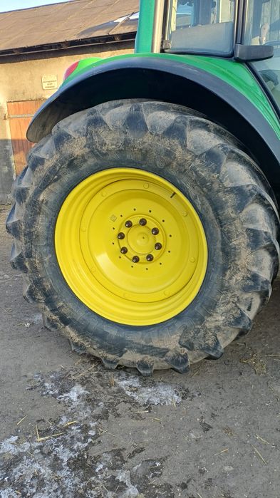 650 65 r38 Michelin
