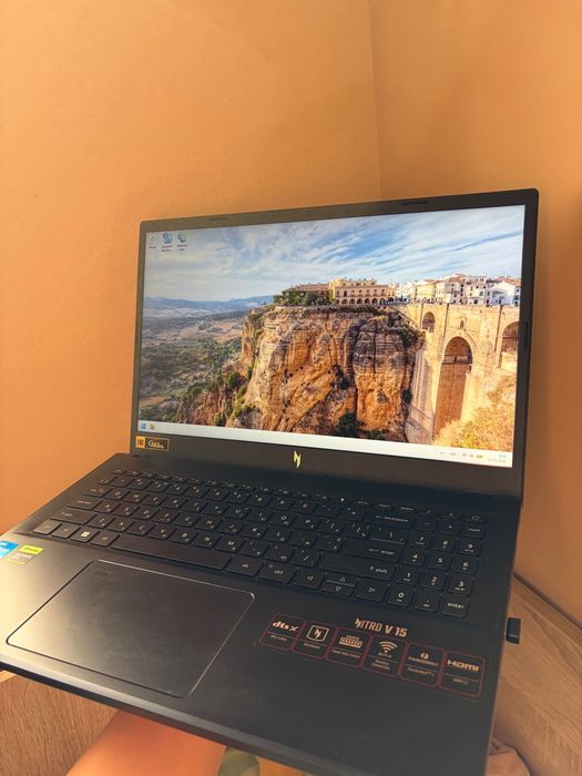 Продам ігровий ноутбук Acer Nitro V15 - стан майже новий