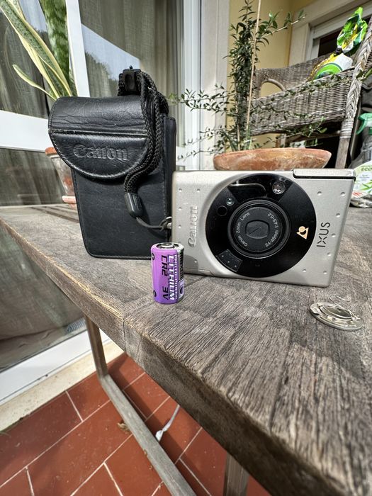 Canon ixus zoom lens  24-48mm 1:4.5-6.2