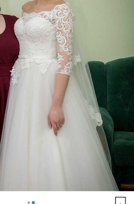 Весільна сукня )))