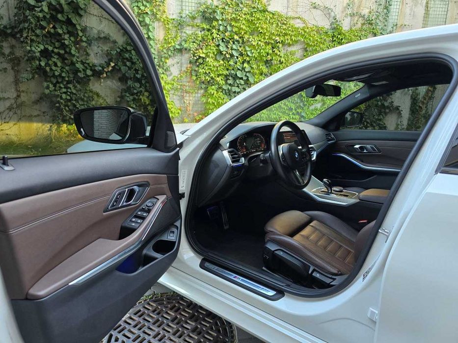 Продам BMW 3 Series 2022. Можна в розстрочку, під викуп.