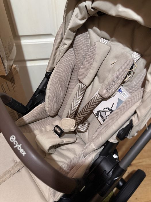 Cybex Balios S Lux 2в1 2025 рік, оновлена рама Beige