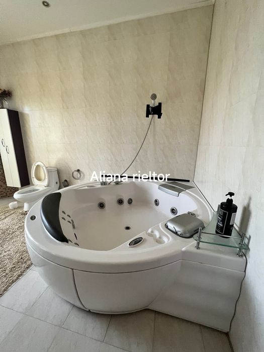 Аренда Дом на Фонтане ул  Донского 5 комнат подвал