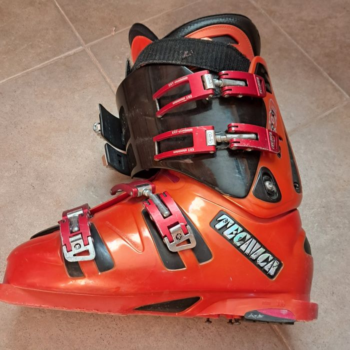 Buty narciarskie, Tecnica 330mm