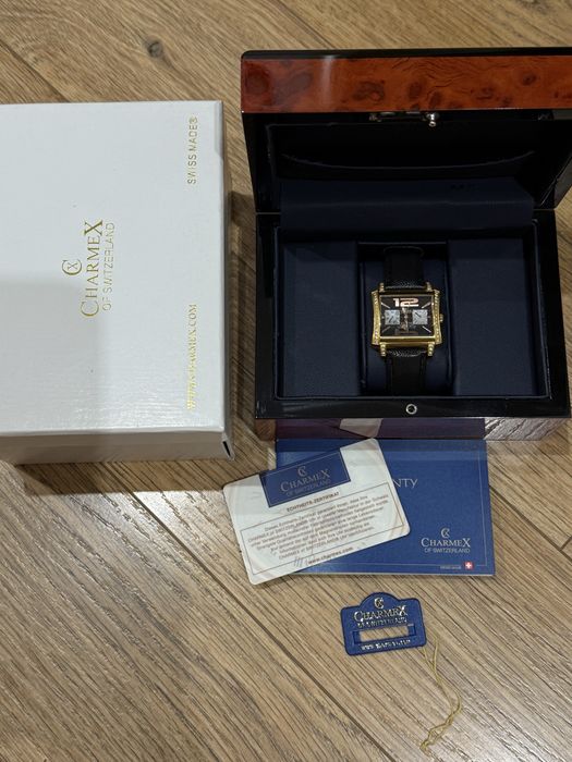 Жіночий швейцарський годинник від Charmex