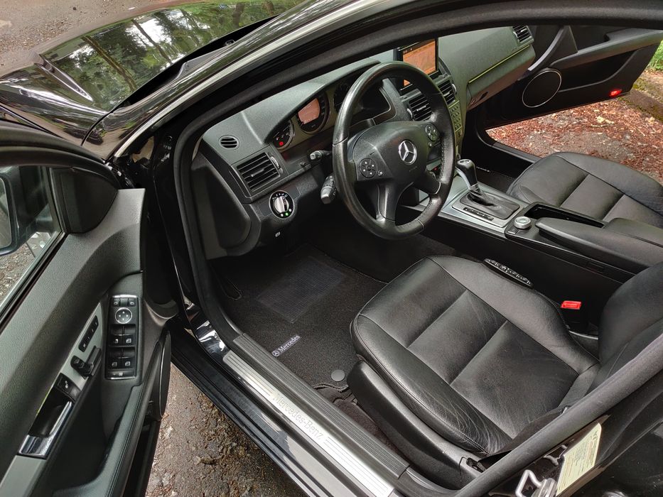 Mercedes-Benz C 220 — fotografia 6