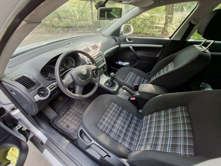 Skoda Octavia 2012 VIN TMBHK61Z7D2033441 фото оголошення 17 з 23
