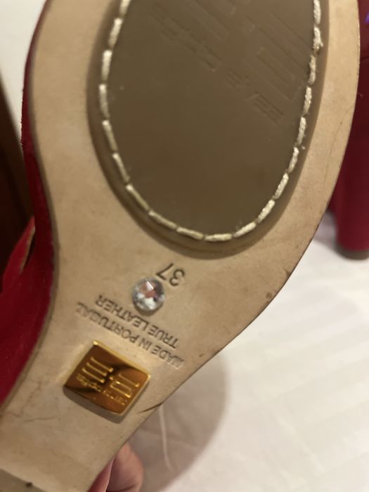 Sandalias plataforma pele camurca vermelho Egidio Alves