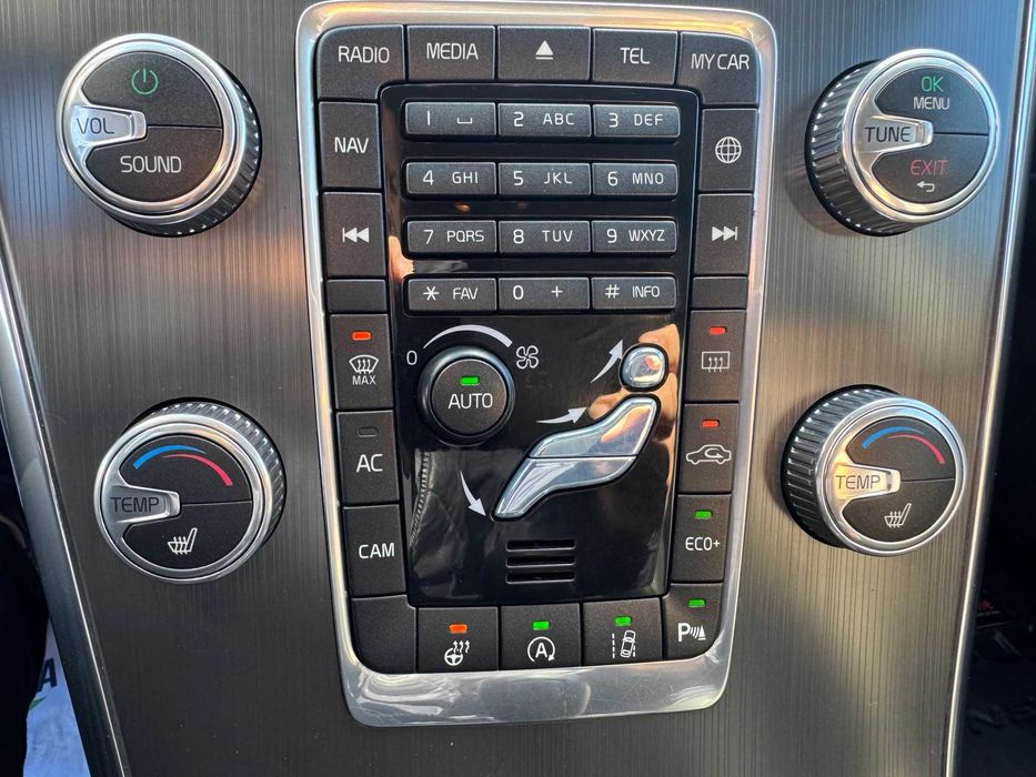 Volvo XC60 2.0 D4 190 KM Salon Polska, Serwis ASO, II właściciel, full