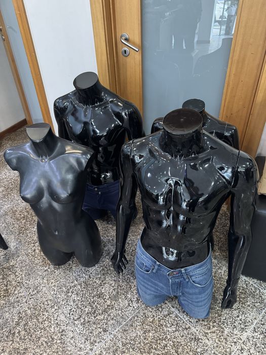 Bustos para Exposição