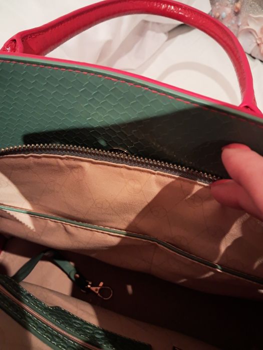 Duża czerwona torebka lakierowana . Nowa