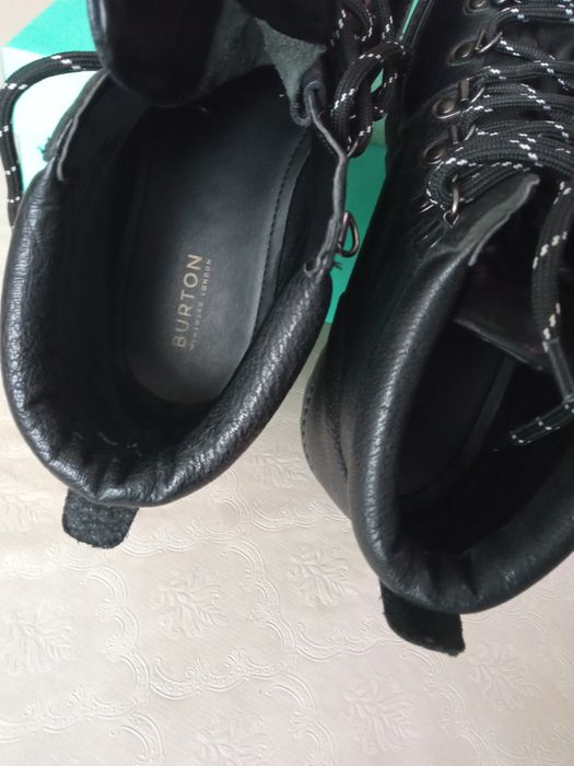 Нові зимні шкіряні черевики. Устілка 26, 5 см