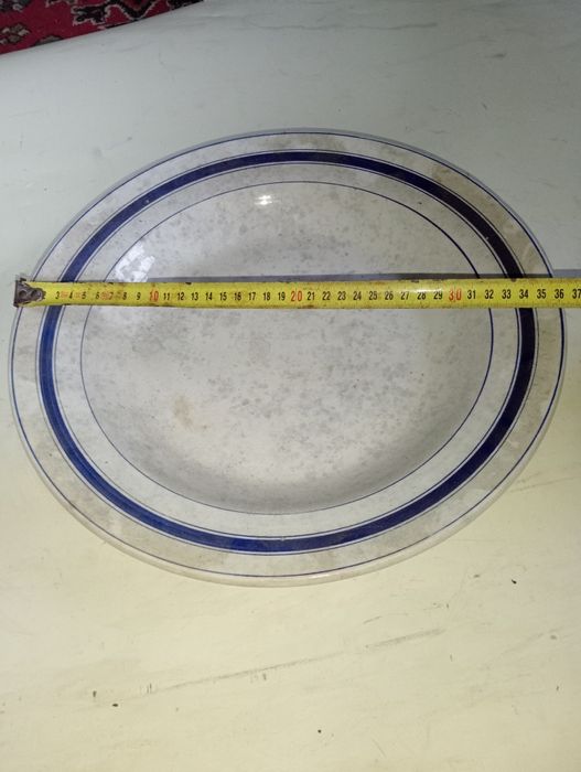 Pratos muito antigo faiança