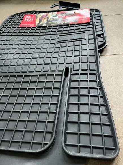 Резинові автомобільні коврики Stingray AvtoGum Politep килимки в авто