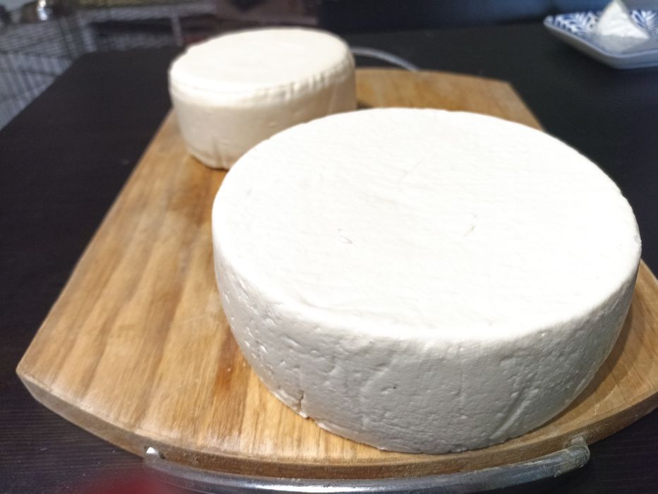 Queijos artesanais e fumeiro