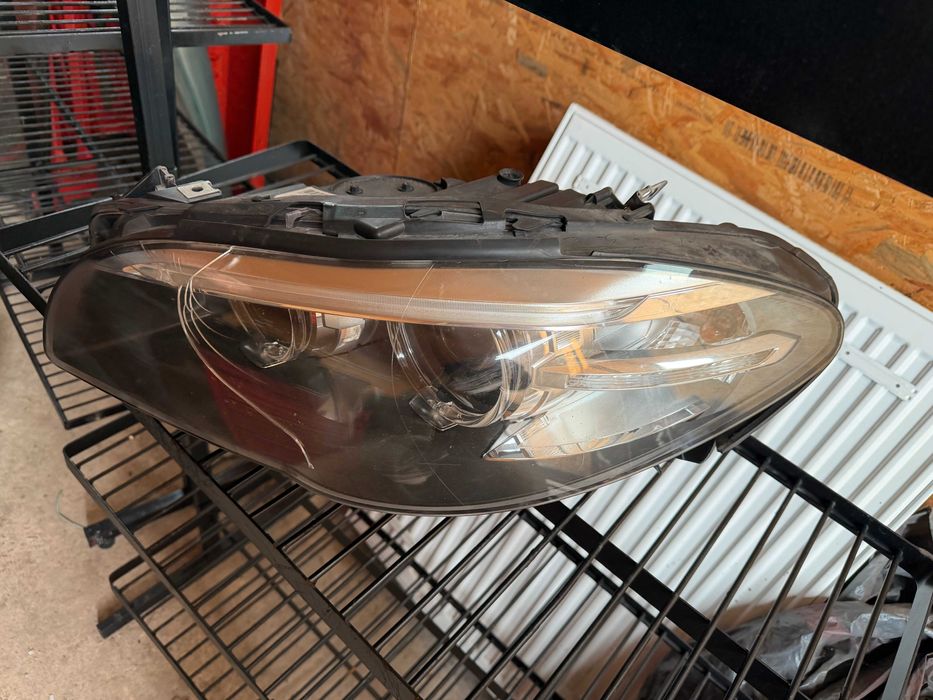 HELLA Reflektor do BMW Seria 5