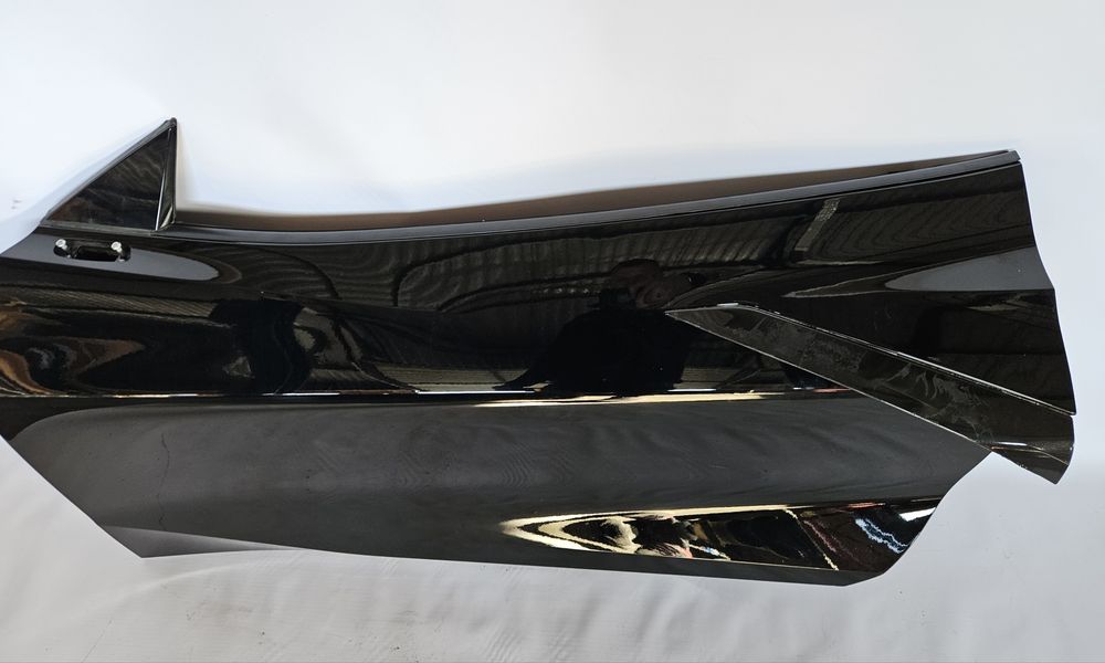 Chevrolet corvette c8 drzwi lewe czarne
