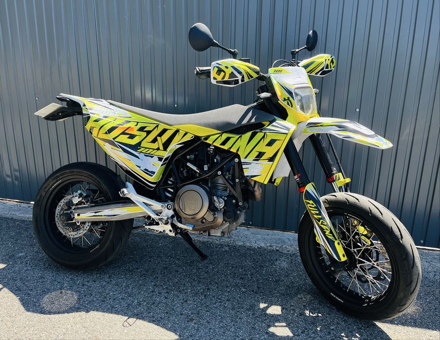 Husqvarna 701 SUPERMOTO