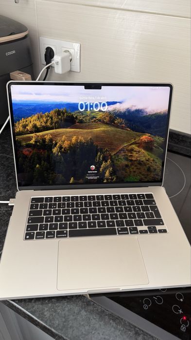 MacBook Air 15.3" M3  com garantia