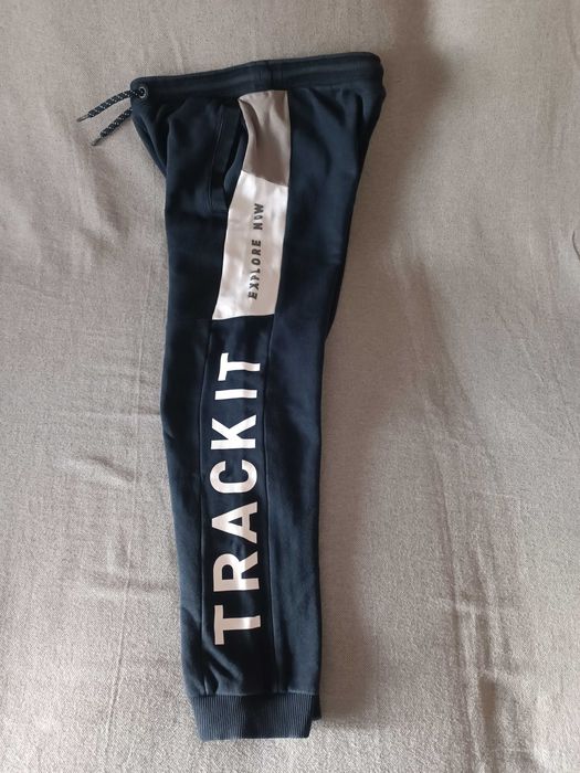 Calças joggers C&A, tamanho 12 anos – 152cm