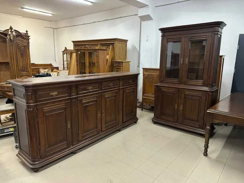 Dębowy zestaw: komoda ,witryna, stół +6 krzeseł. Możliwy transport