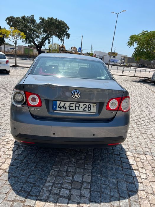 VW Jetta 1.9 TDI 105cv – Fiável e económico