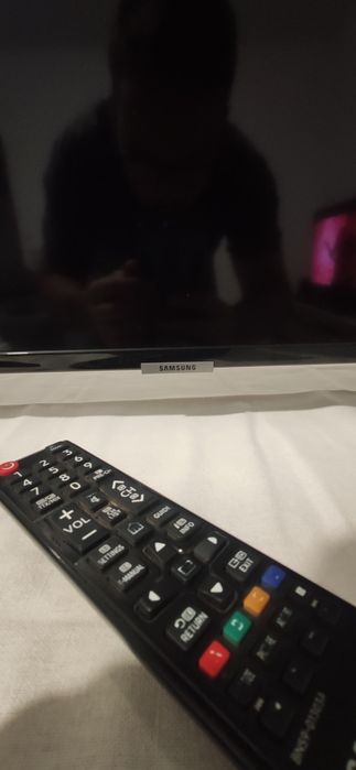 Smart TV Samsung 55" 4K UHD (UE55NU7026) – Excelente Estado