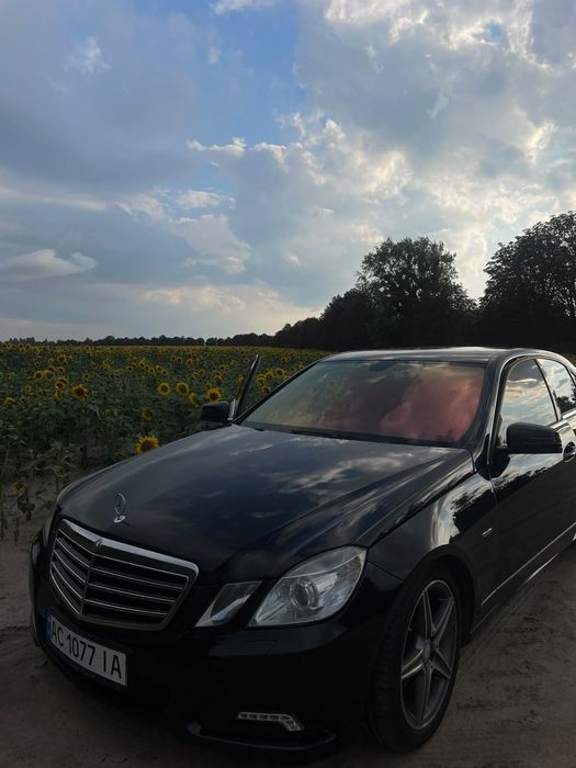 Продам Мерседес 212