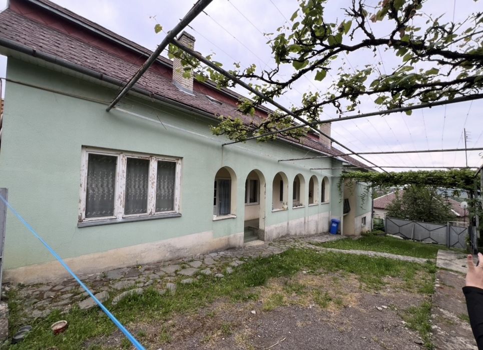 Продаж цегляного будинку в Завидові