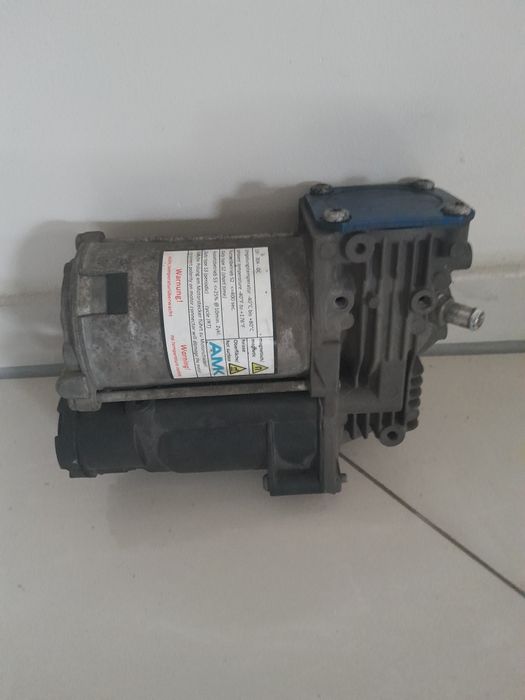 Kompresor airmatic w 221 mercedes