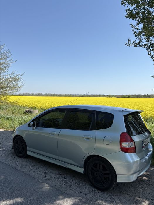 Продам Honda JAZZ 2005