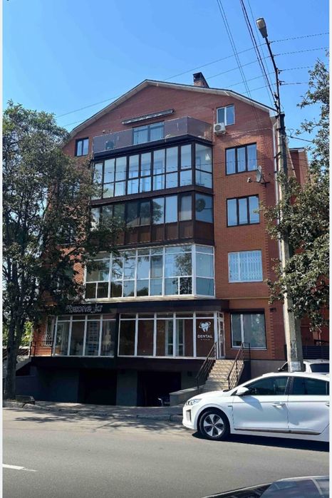 Продам 1-кімн.кв. 39 ев.м в новобудові, центр,  вул. Троіцька