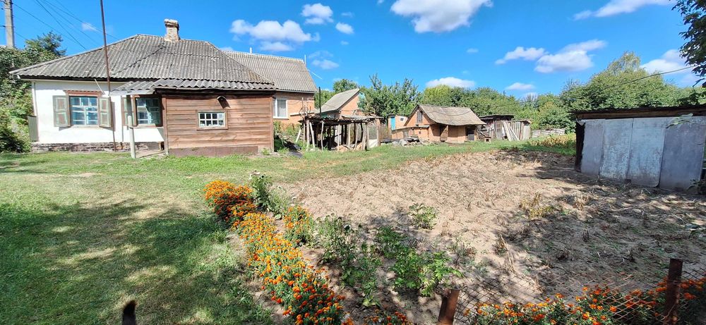 Продам земельну ділянку 18,62 сотки з будинком, під будівництво