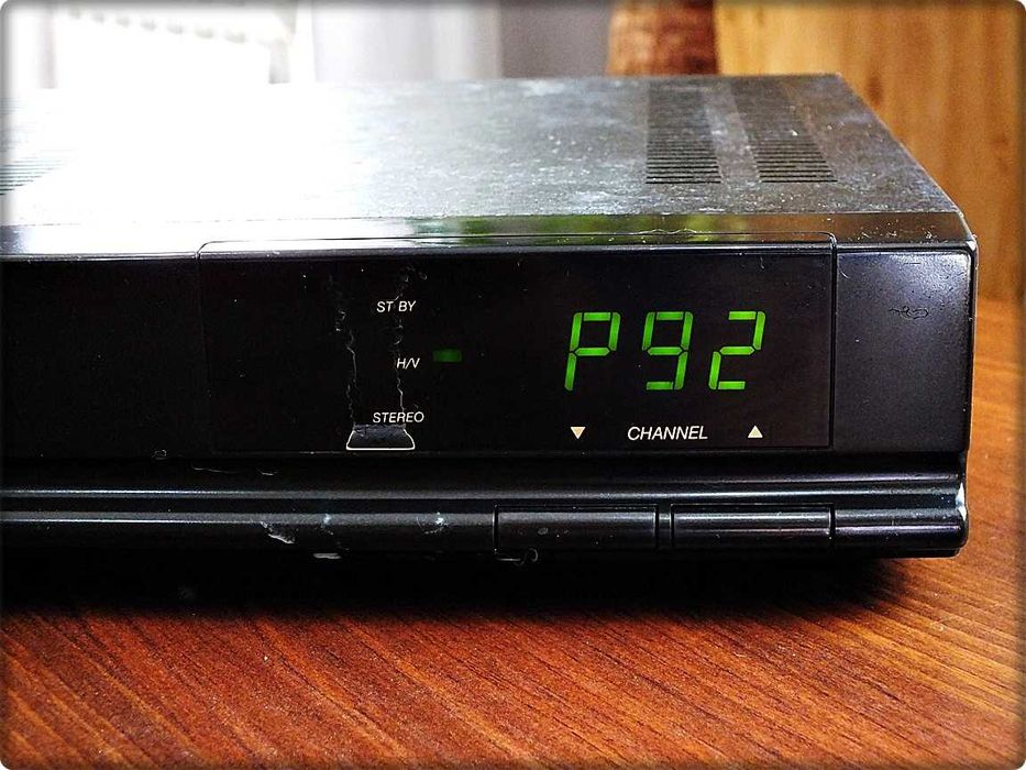 Dekoder - analogowy odbiornik satelitarny stereo FUBA ODE 540