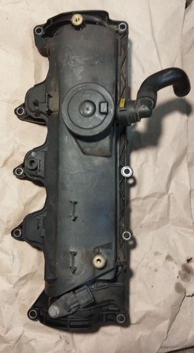 Клапанная крышка Renault Dacia Nissan с моторами 1.5dci K9K 836