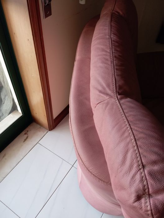 Conjunto de sofá e duas poltronas