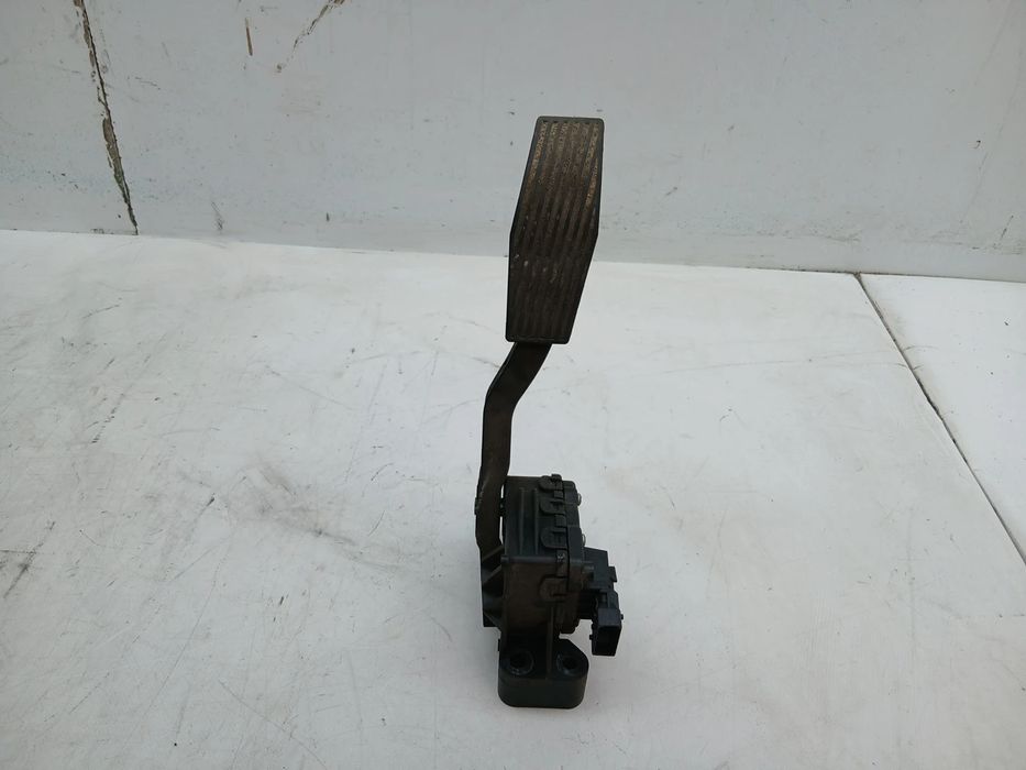 Pedal do acelerador OPEL Astra H Caravan (L35)