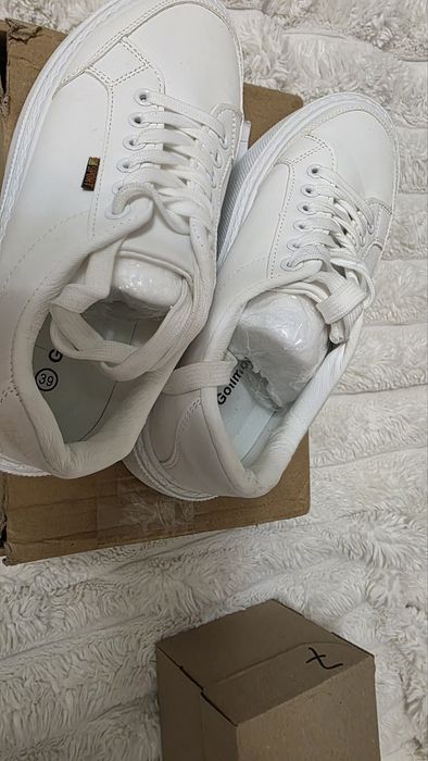 Кросівки білі, шкіра