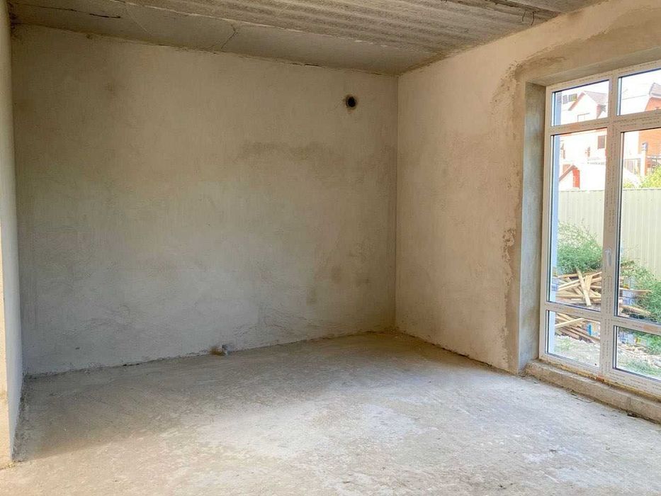 Таунхаус 97 м2, центр Бучі, вода і каналізація - ЦЕНТРАЛЬНІ