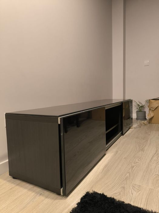 Vende se móvel Besta