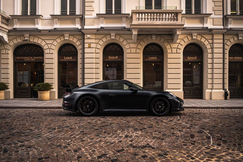 Porsche 911 Exclusive 911 Carrera, Full TechArt. Sport Exhaust. Carbon Parts.