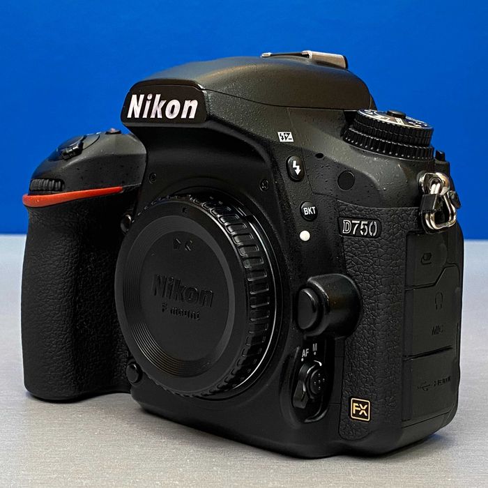 Nikon D750 (Corpo) - 24.3MP