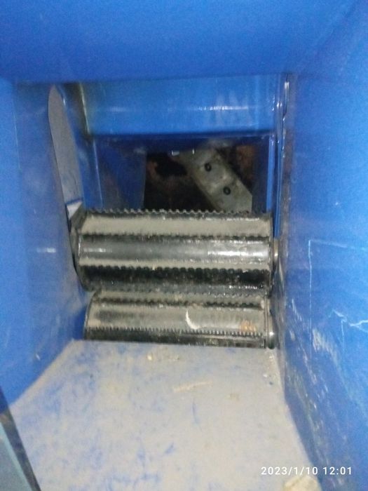 Продам щепоріз подрібнювач сировини