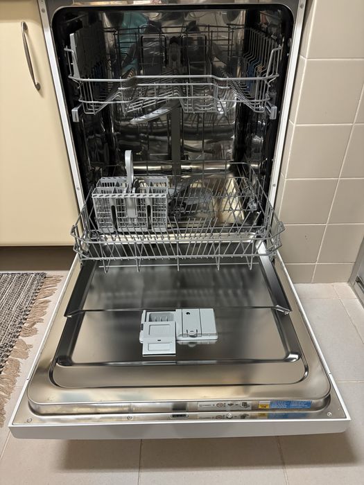 Maquina de lavar loiça indesit