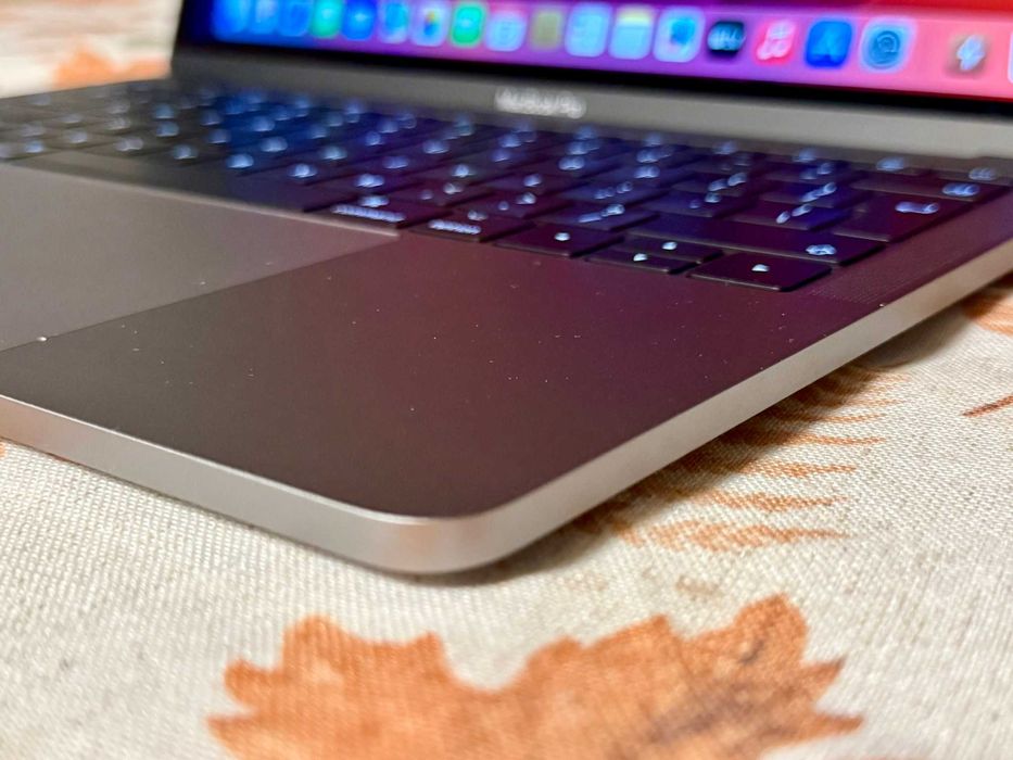 MacBook Pro 13" i5 8/128GB Nowy Top Case i bateria